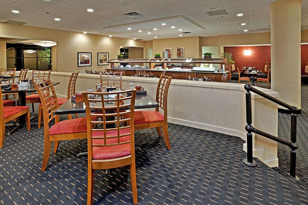 Doubletree By Hilton Winston Salem - University, Nc Hotel Restaurant photo